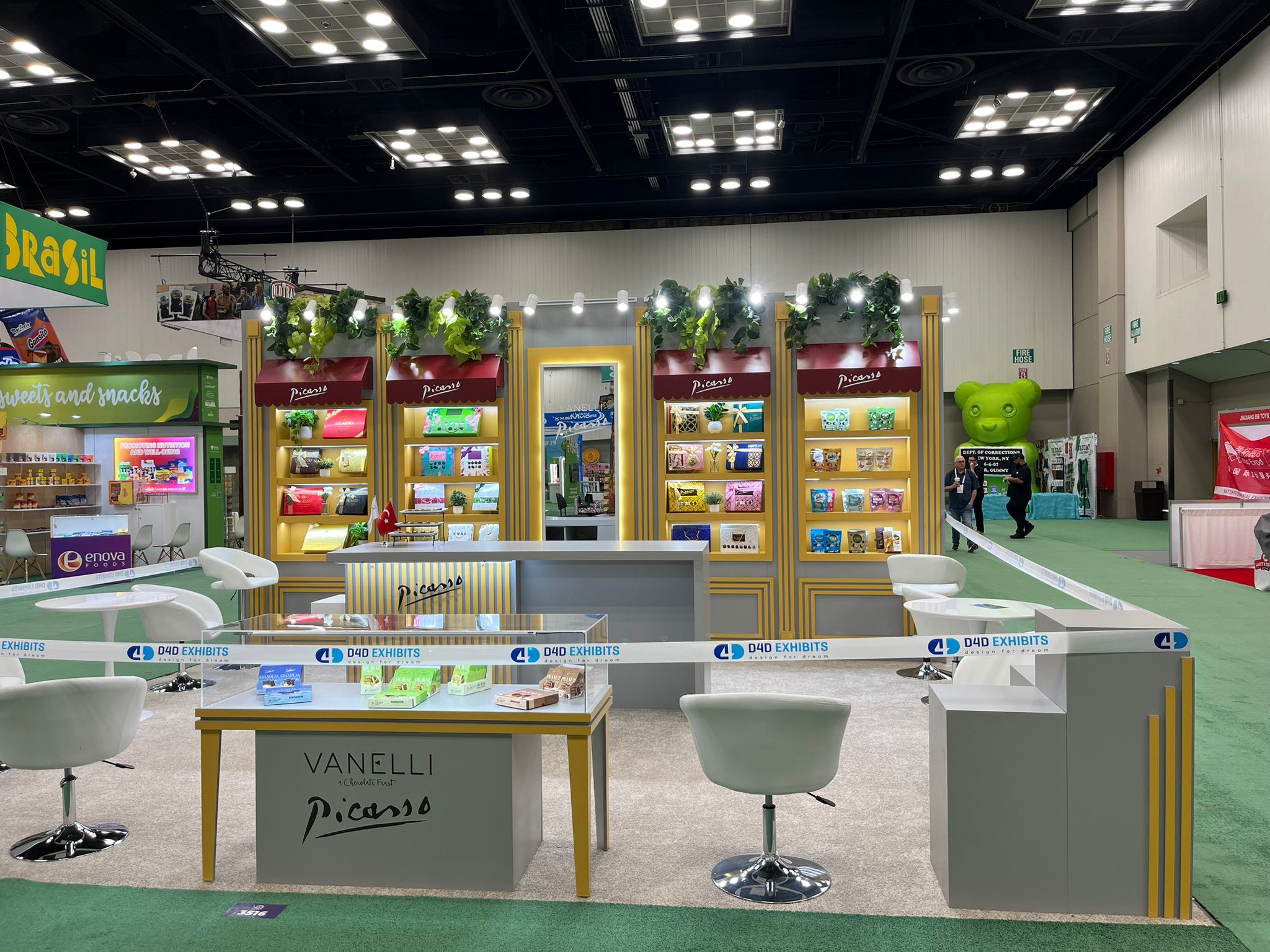 10 Trade Show Booth Design Ideas That Attract Visitors